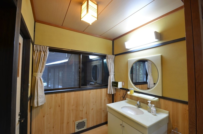 Imagen de la habitación del Hotel Fukuishimiyamashinrinonsen Mirakurutei. Foto 11