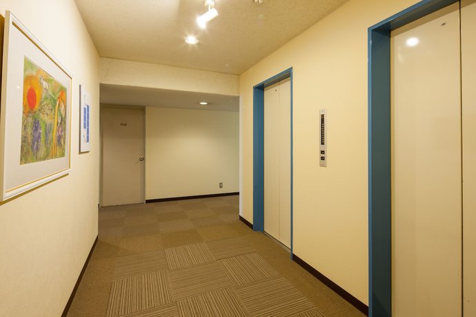 Imagen de los interiores del Hotel Fukuyama Terminal. Foto 16