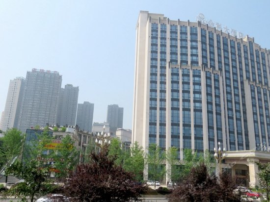 Imagen de los exteriores del Hotel Fuling Jinke. Foto 3