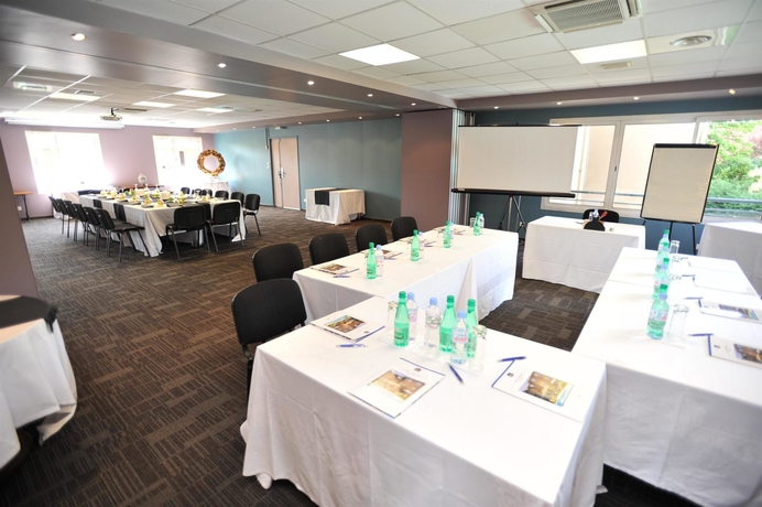 Imagen de los interiores del Hotel Full Colors. Foto 15