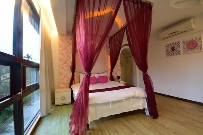Imagen general del Hotel Full House Bed and Breakfast. Foto 6