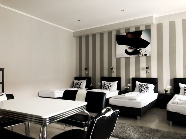 Imagen de la habitación del Hotel Full Moon. Foto 15