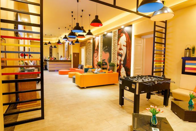 Imagen de los interiores del Hotel Full Moon. Foto 19