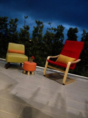 Imagen de la habitación del Hotel Full Moon Resort. Foto 2