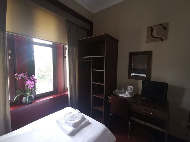 Imagen de la habitación del Hotel Fullarton Park. Foto 3