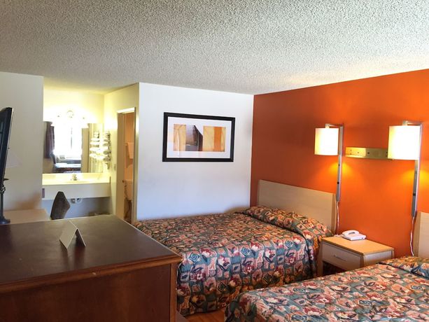Imagen de la habitación del Hotel Fullerton Inn - Near Medieval Times. Foto 5