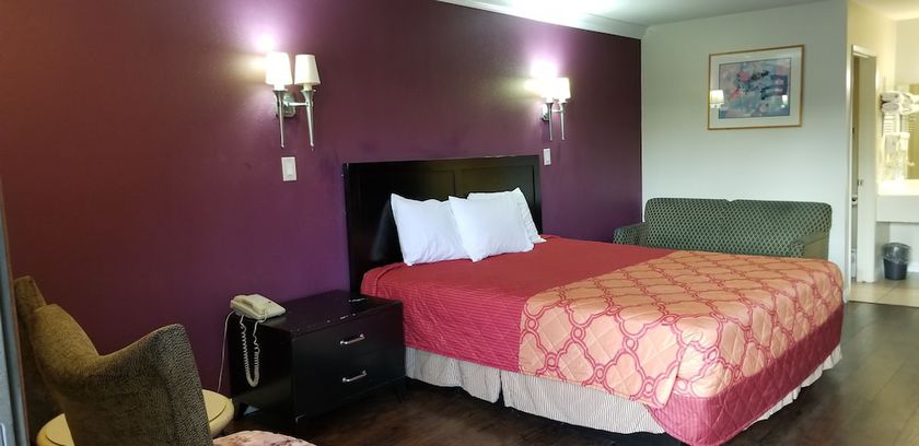 Imagen de la habitación del Hotel Fullerton Inn - Near Medieval Times. Foto 16