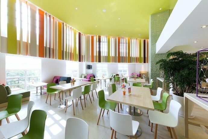 Imagen del bar/restaurante del Hotel Fullon Poshtel Kenting. Foto 2