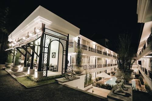 Imagen de la habitación del Hotel Fullrich Lanna Suite. Foto 2