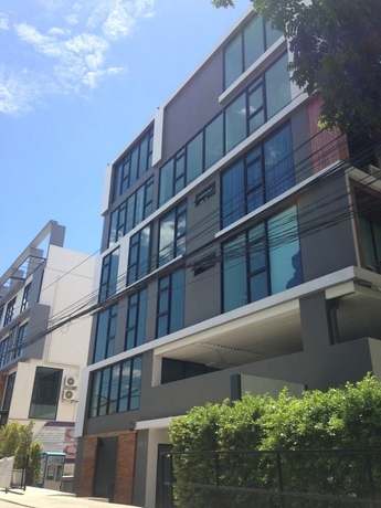 Imagen de los exteriores del Hotel Fullrich Residence. Foto 7