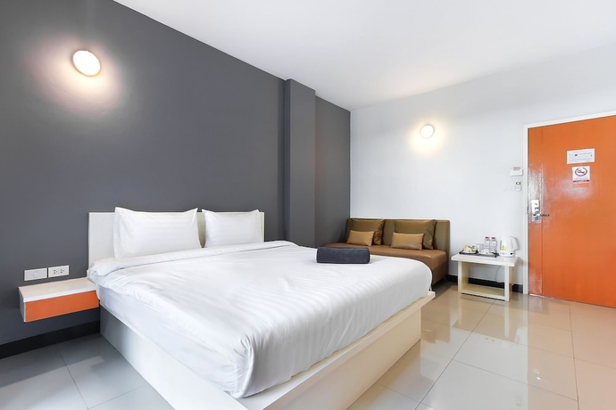 Imagen de la habitación del Hotel Fullroom 77 Srinakarin. Foto 5