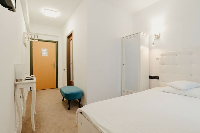 Imagen general del Hotel Fullton Central Inn. Foto 8