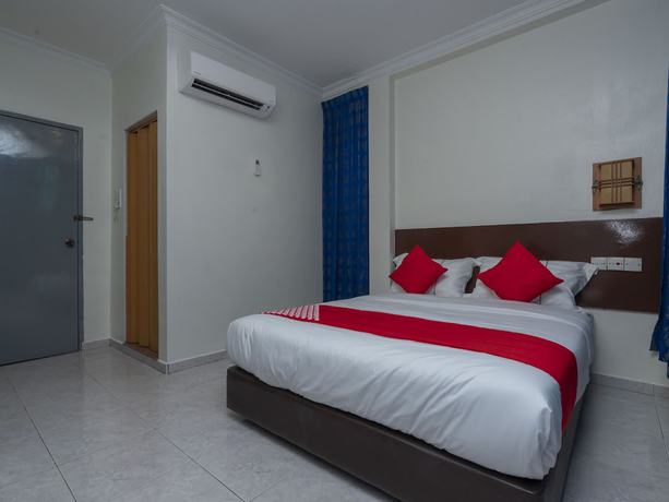 Imagen de la habitación del Hotel Fully Desa Tebrau. Foto 4
