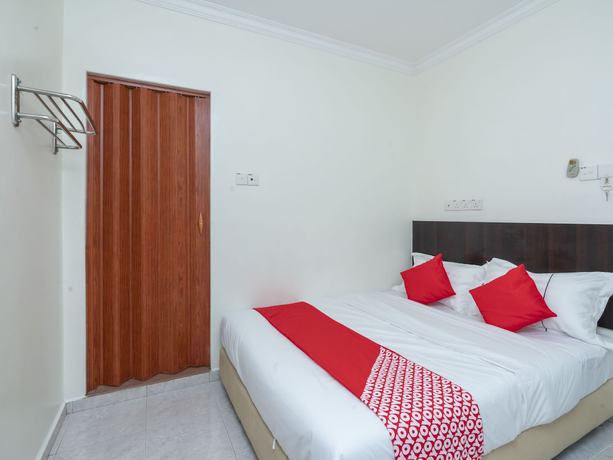 Imagen de la habitación del Hotel Fully Desa Tebrau. Foto 17
