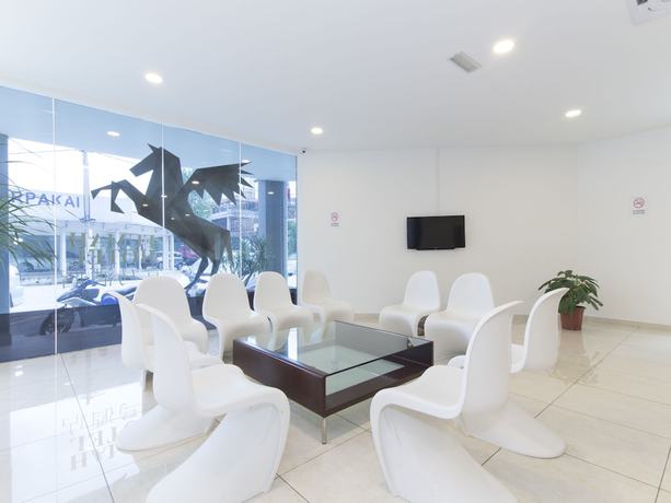 Imagen de los interiores del Hotel Fumah. Foto 16