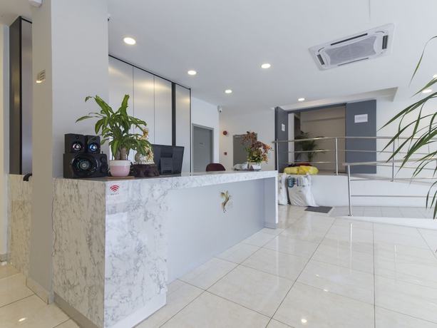 Imagen de los interiores del Hotel Fumah. Foto 18