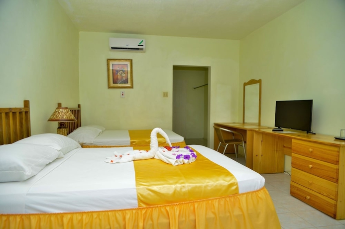 Imagen de la habitación del Hotel Fun Holiday Beach Resort. Foto 6