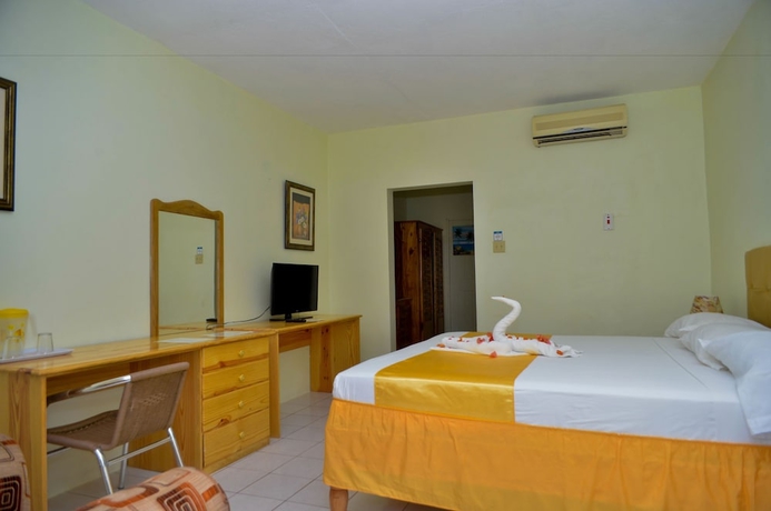 Imagen de la habitación del Hotel Fun Holiday Beach Resort. Foto 10