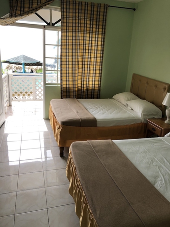 Imagen de la habitación del Hotel Fun Holiday Beach Resort. Foto 17