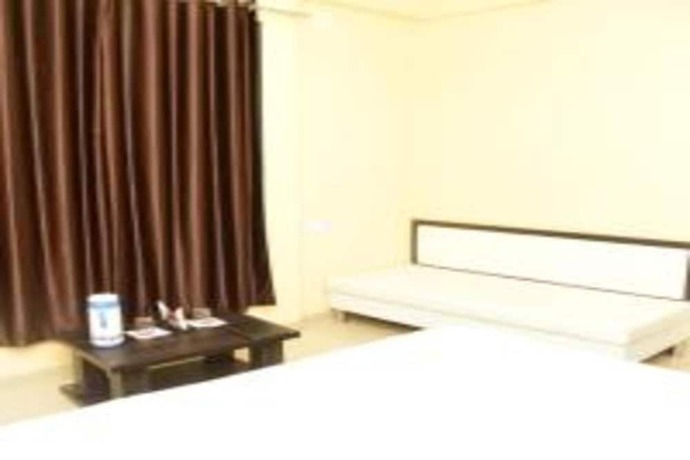 Imagen de la habitación del Hotel Fun N Food. Foto 10