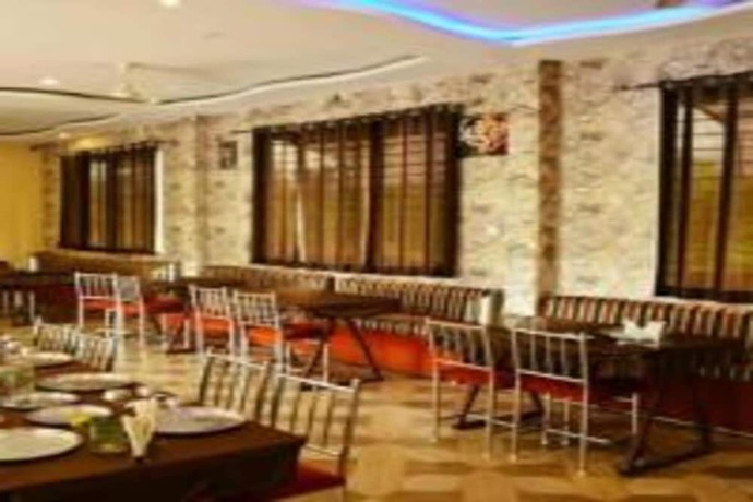 Imagen del bar/restaurante del Hotel Fun N Food. Foto 2