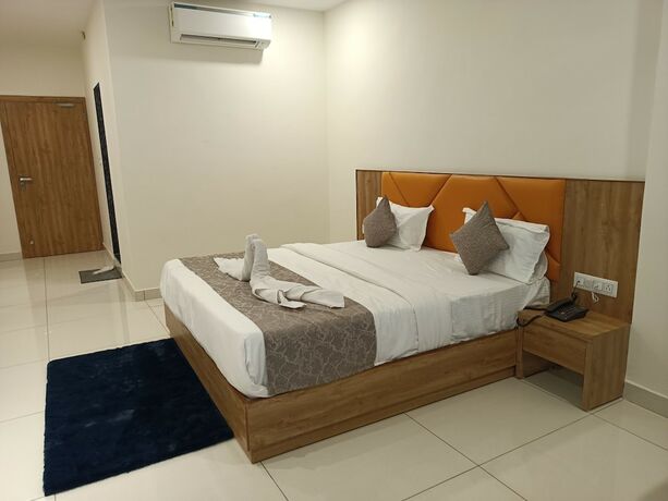 Imagen general del Hotel Fun Regency, Vithalapur. Foto 10
