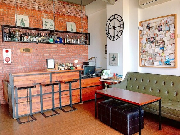 Imagen de los interiores del Hotel Fun Space Inn. Foto 15