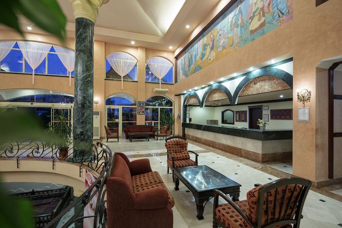 Imagen de los interiores del Hotel Fun Sun Smart Sultans Beach. Foto 9