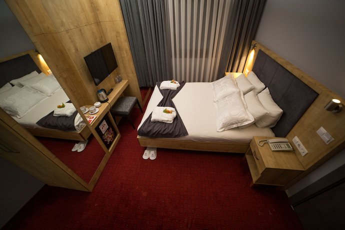 Imagen de la habitación del Hotel Funda. Foto 12