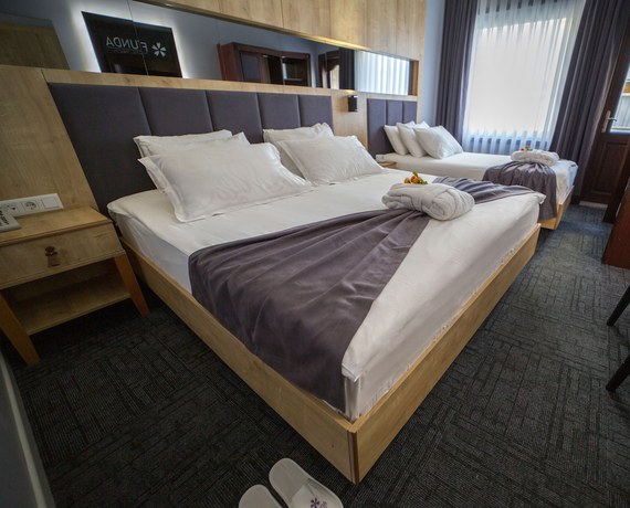 Imagen de la habitación del Hotel Funda. Foto 18