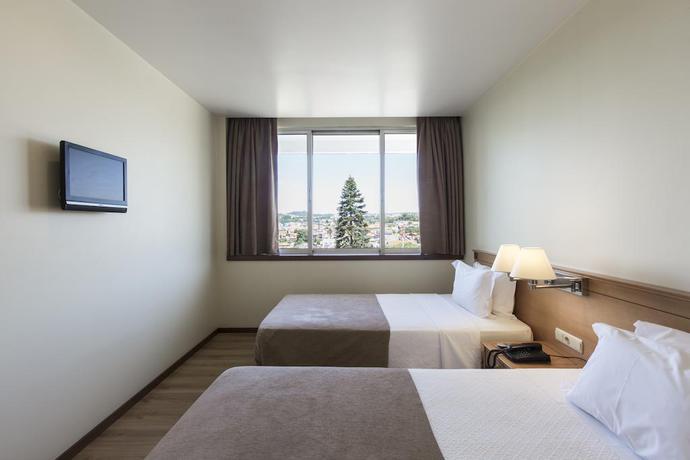 Imagen de la habitación del Hotel Fundador, Guimaraes. Foto 10