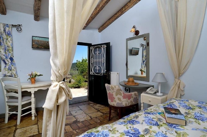 Imagen de los interiores del Hotel Fundana Villas. Foto 11