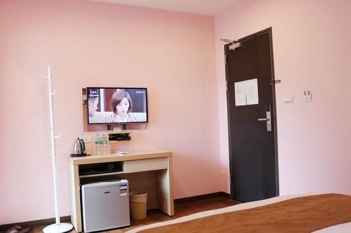 Imagen de la habitación del Hotel Fungo Hotel. Foto 15