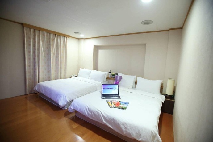 Imagen de la habitación del Hotel Funhouse Hsinchu. Foto 7