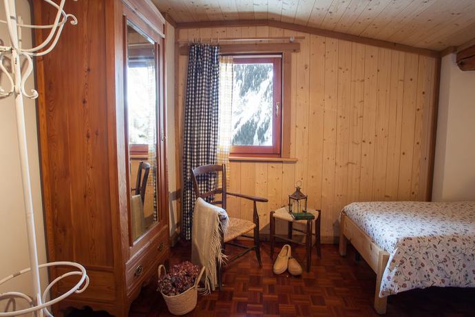 Imagen de la habitación del Hotel Funivia. Foto 15