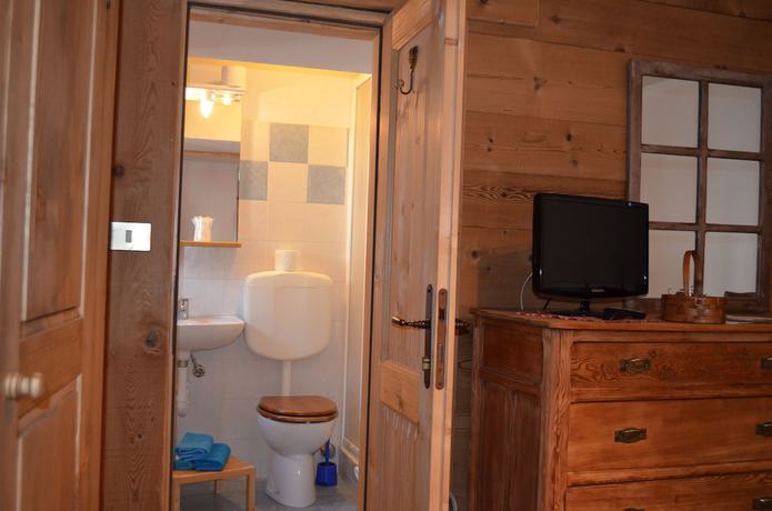 Imagen de la habitación del Hotel Funivia. Foto 18