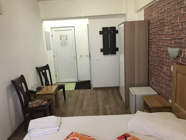 Imagen de la habitación del Hotel Funnytime. Foto 18