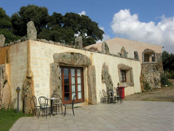 Imagen general del Hotel Funtana Abbas. Foto 2
