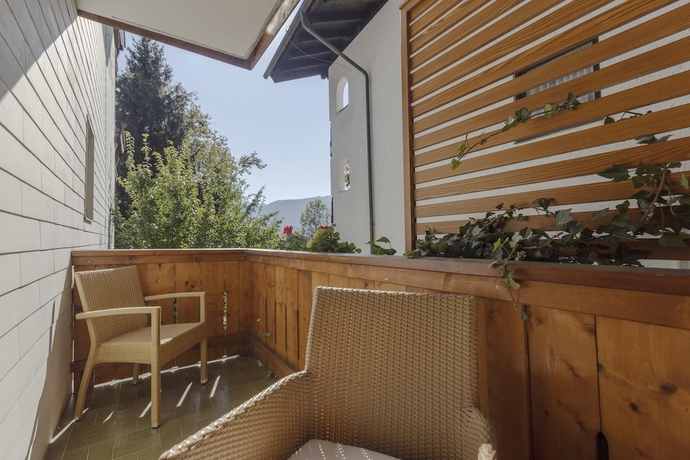 Imagen de la habitación del Hotel Furian. Foto 14