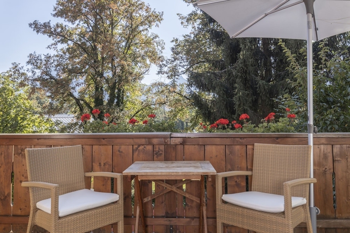 Imagen de la habitación del Hotel Furian. Foto 15