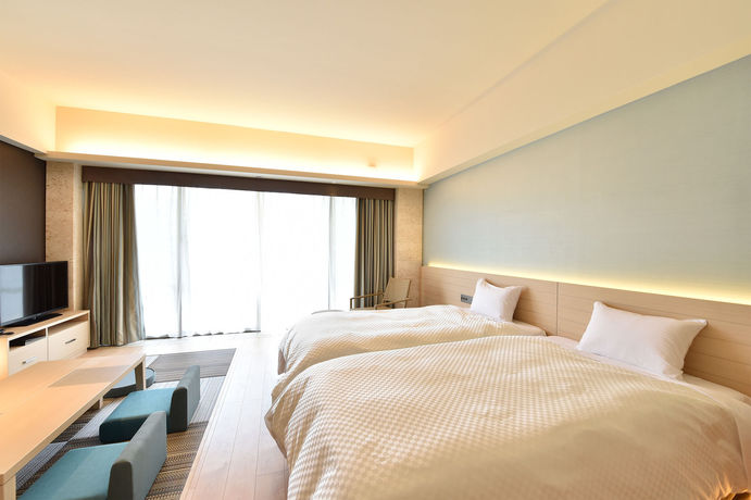 Imagen de los exteriores del Hotel Fusaki Beach Resort and Villas. Foto 12