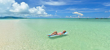 Imagen de los exteriores del Hotel Fusaki Beach Resort and Villas. Foto 13