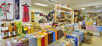 Imagen del bar/restaurante del Hotel Fusaki Beach Resort and Villas. Foto 6