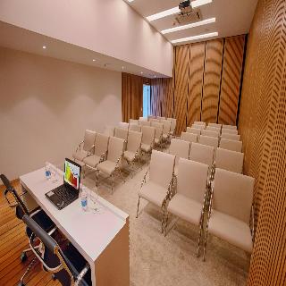 Imagen general del Hotel Fusion Hplus Express. Foto 58