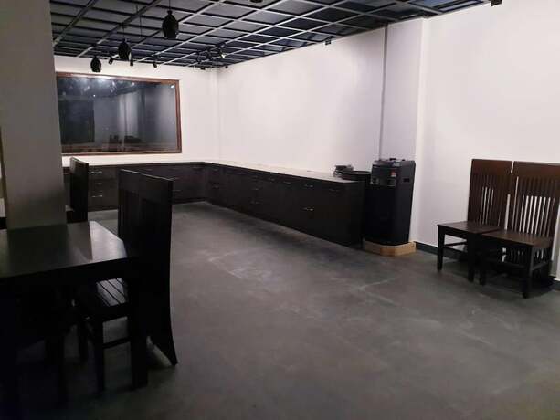 Imagen del bar/restaurante del Hotel Fusion Lansdowne. Foto 13