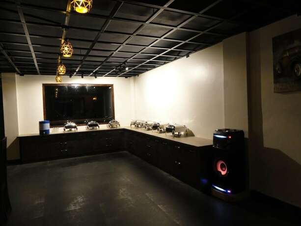 Imagen del bar/restaurante del Hotel Fusion Lansdowne. Foto 16