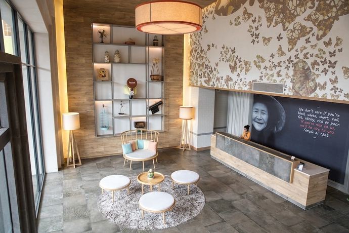 Imagen de los interiores del Hotel Fusion Suites Saigon. Foto 17