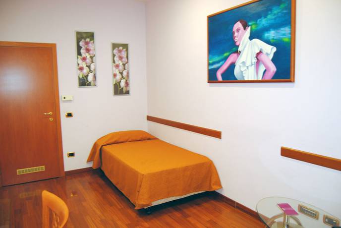 Imagen de la habitación del Hotel Futura Centro Congressi. Foto 6