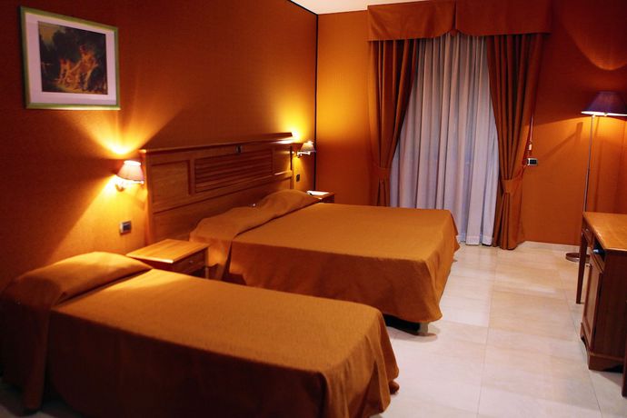 Imagen de la habitación del Hotel Futura Centro Congressi. Foto 11