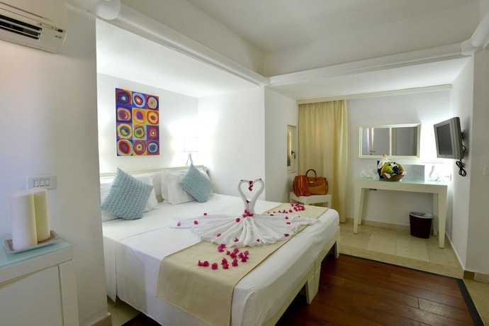 Imagen de la habitación del Hotel Futura Club Le Cale d'Otranto. Foto 9